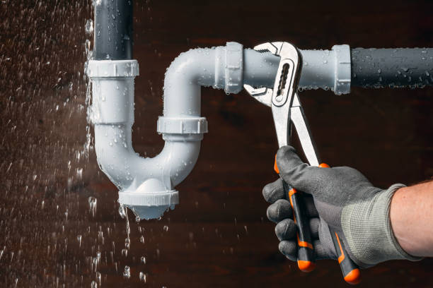 Professional Leak Detection technician working in Columbiana, OH